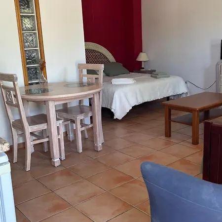 Aparts 8 T1 E T0 * Lagos