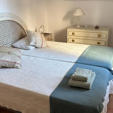 Apartment Aparts 8 T1 E T0 *