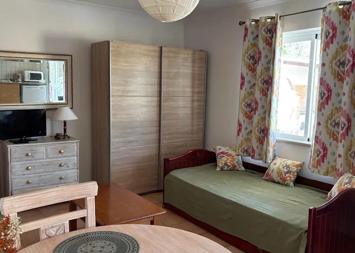 アパート Aparts 8 T1 E T0