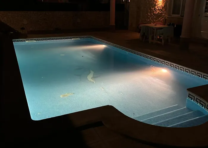 דירה Aparts 8 T1 E T0 *